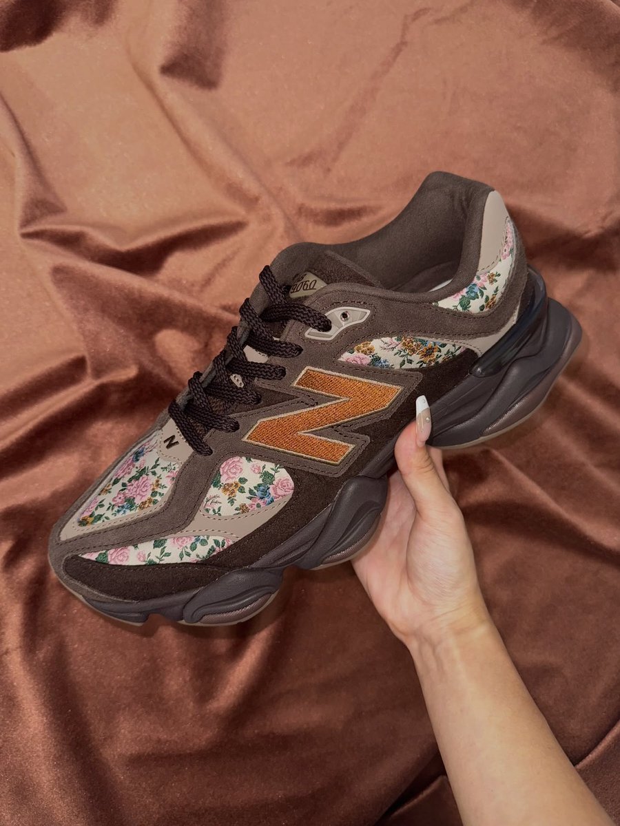 New Balance グリーン映え♡マルチカラー♡替え紐付き nb-wthierg7.jpg