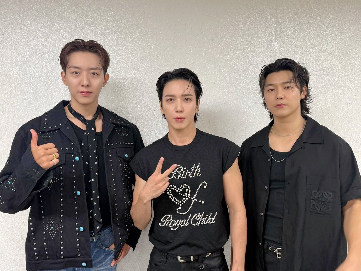 CNBLUE 2014 直筆サイン ヨンファ ジョンヒョン ミニョク ジョンシン CNBLUE 2014 直筆サイン ヨンファ ジョンヒョン ミニョク