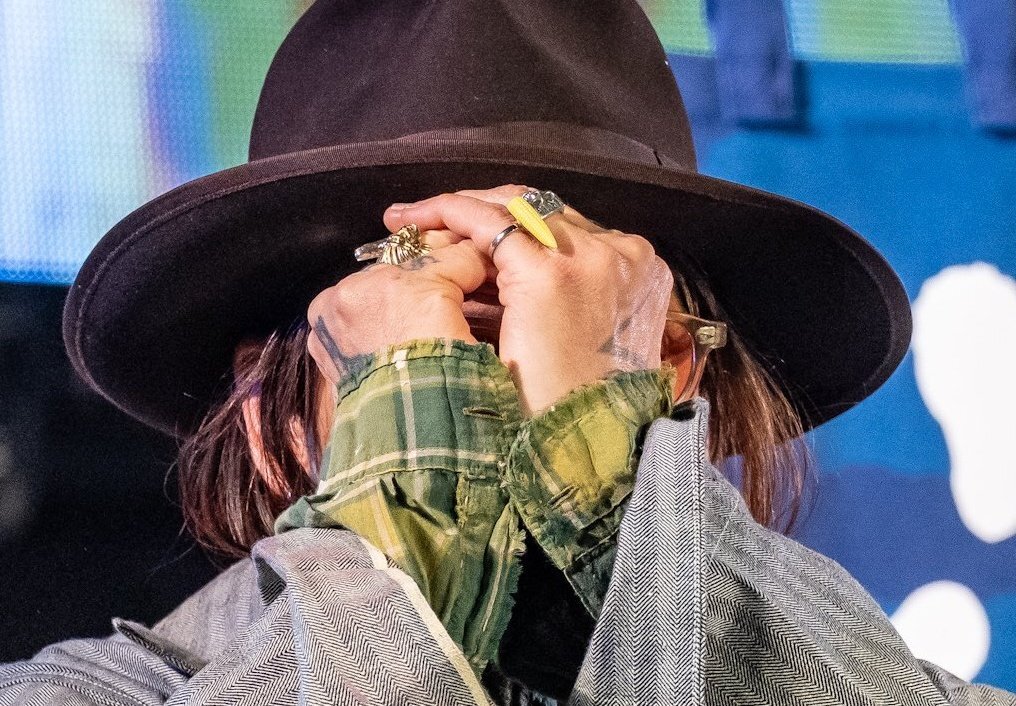 ジョニー・デップ着用で話題に！コーン約指輪がブームに