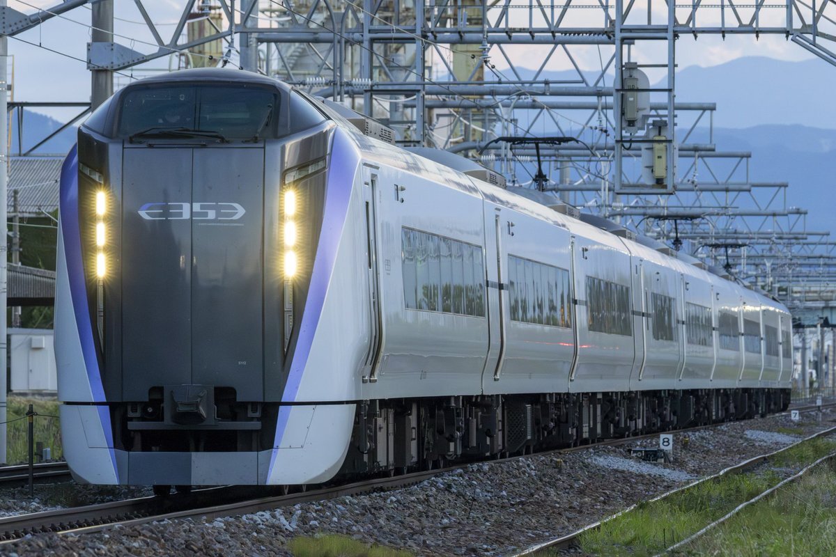 乗車口案内板  臨時特急  7号車 乗車口案内板 臨時特急 7号車