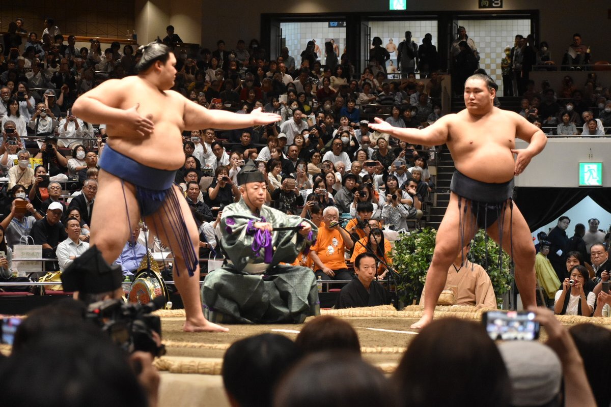 大相撲百周年場所、三段構えに感動の声が殺到！
