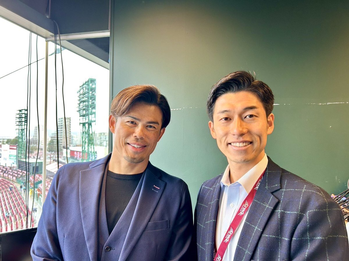 【希少1点もの】佐藤渚　直筆サイン入りポラ　制服姿 希少1点もの】佐藤渚直筆サイン入りポラ制服姿