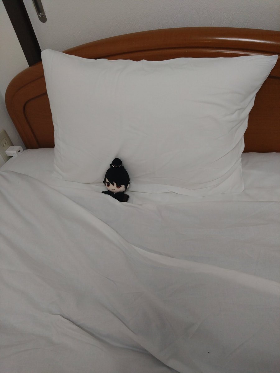 添い寝の温かさに癒される投稿がSNSを賑わす