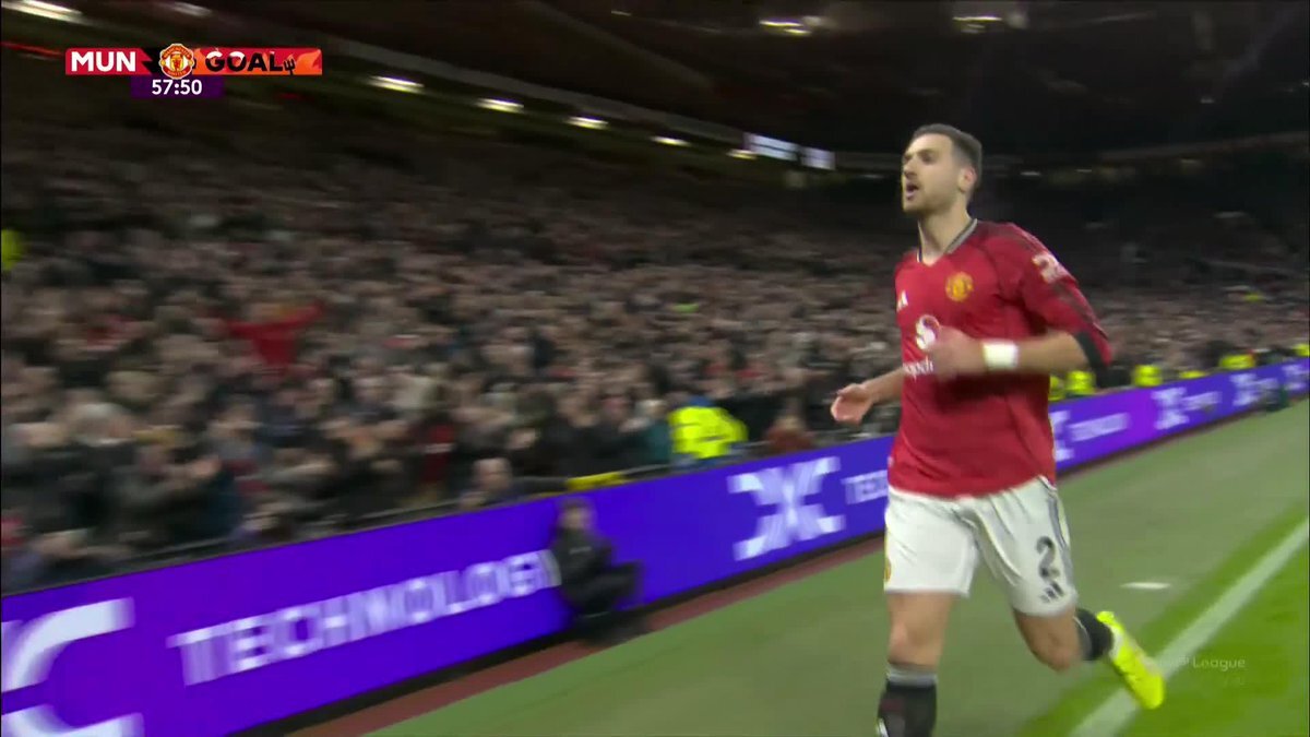 カゼミロ、疲労も見え隠れもベテランらしさ光るマンU戦