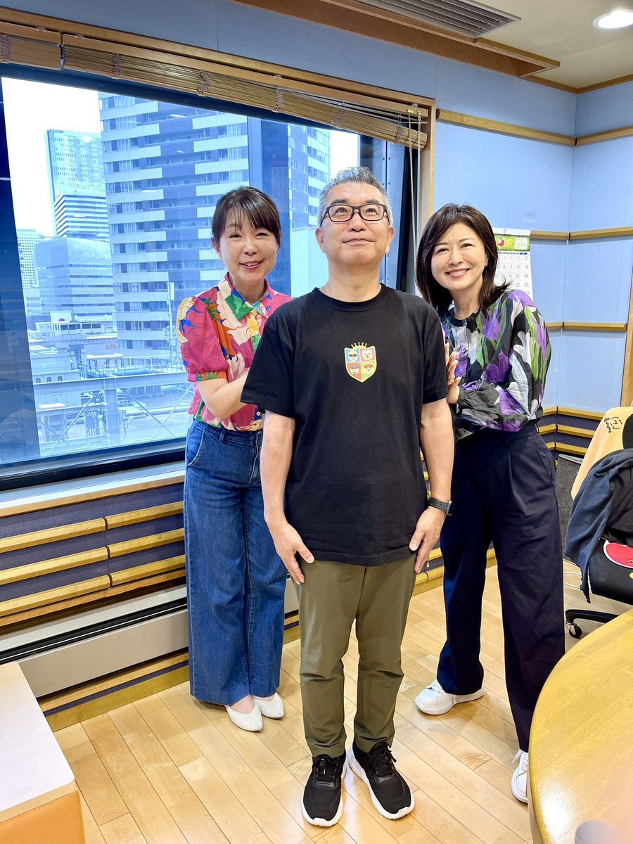 MBS 松川浩子アナウンサーサイン入りポラロイド MBS松川 浩子アナが赤木 誠アナを30秒で紹介します！ - YouTube