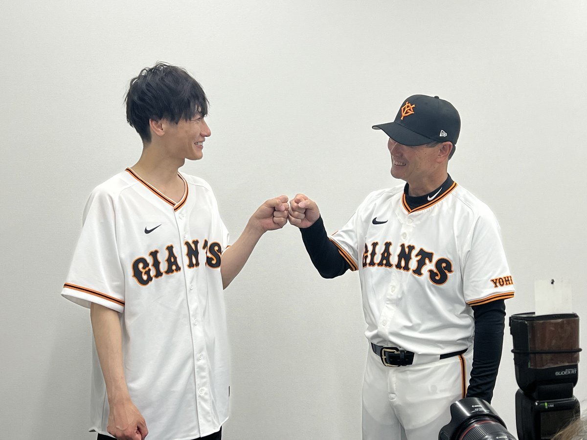 純烈　ツーショット　東京　後上 Amazon.co.jp: 純烈 白川さん後上くん公式生写真 : おもちゃ