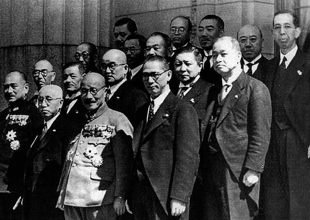 高市内閣を「戦争準備内閣」と呼ぶ声