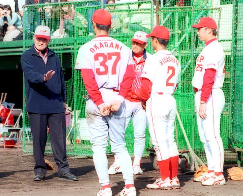 カープ　新井さん　フチ乗せ カープ新井さんフチ乗せ