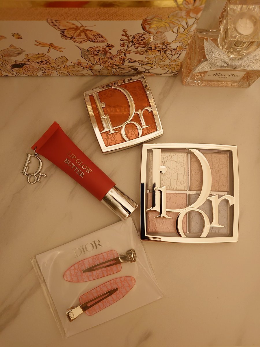 ★超美品★　ディオール　Dior EVOLUTION ヘアクリップ 美品 ディオール Dior EVOLUTION ヘアクリップ 箱付き - メルカリ