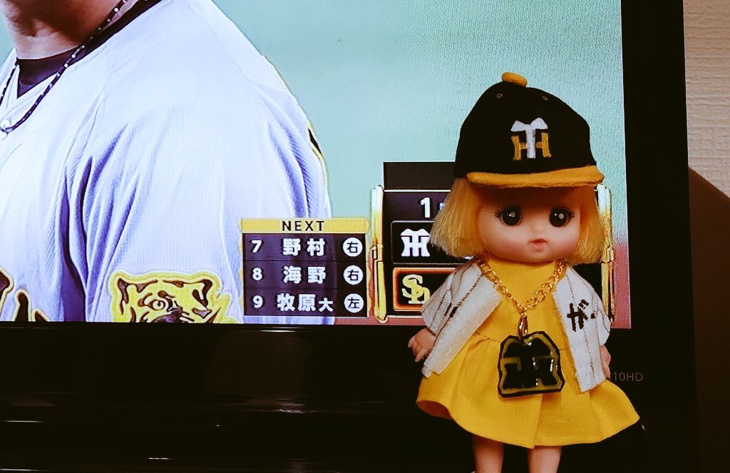 村上選手の投球、SNSで話題に！
