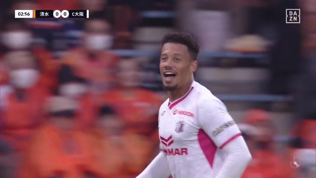 ハットンの先制ゴール、オフサイドの判定は？