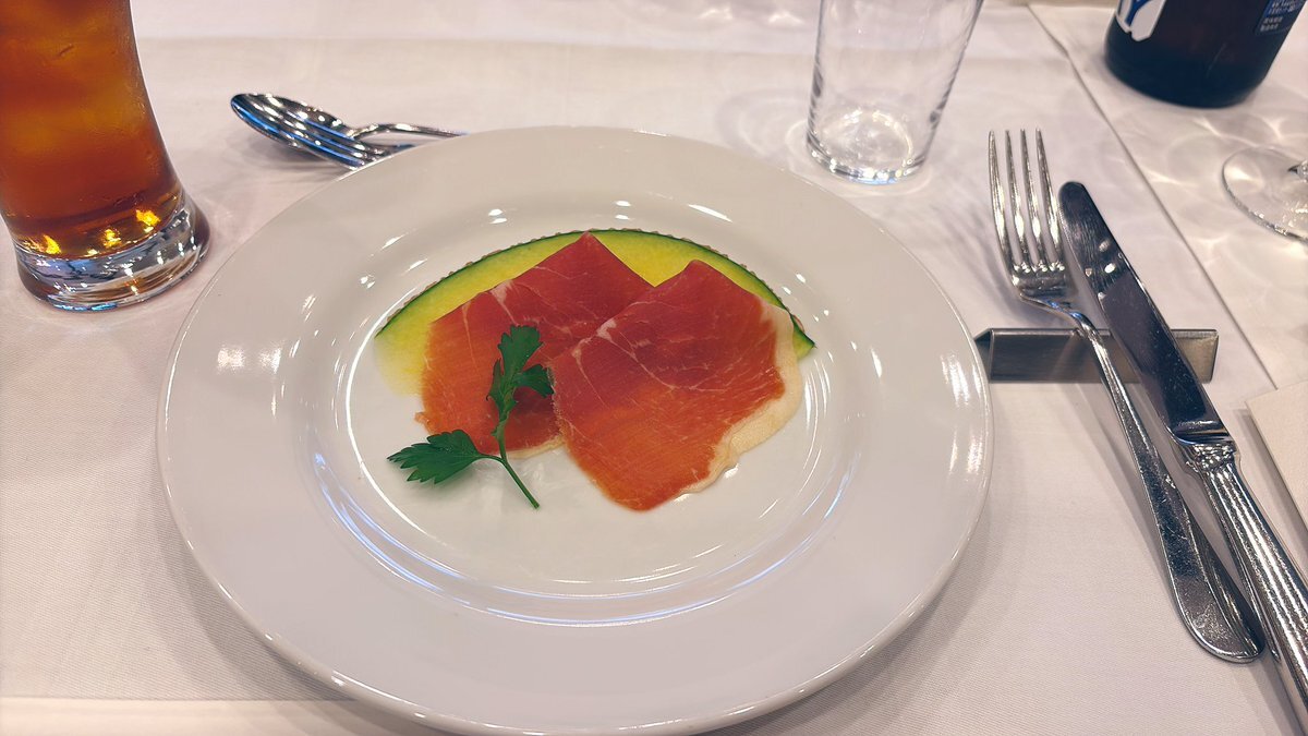 深澤辰哉が高校生に生ハムメロンを奢る！「それスノ」で話題に