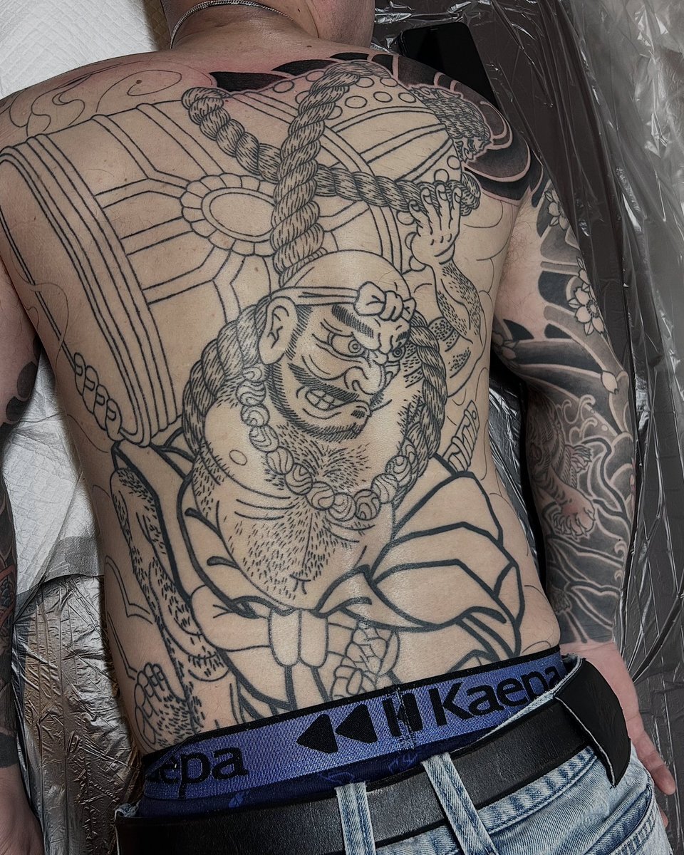 刺青ピアス奴隷 