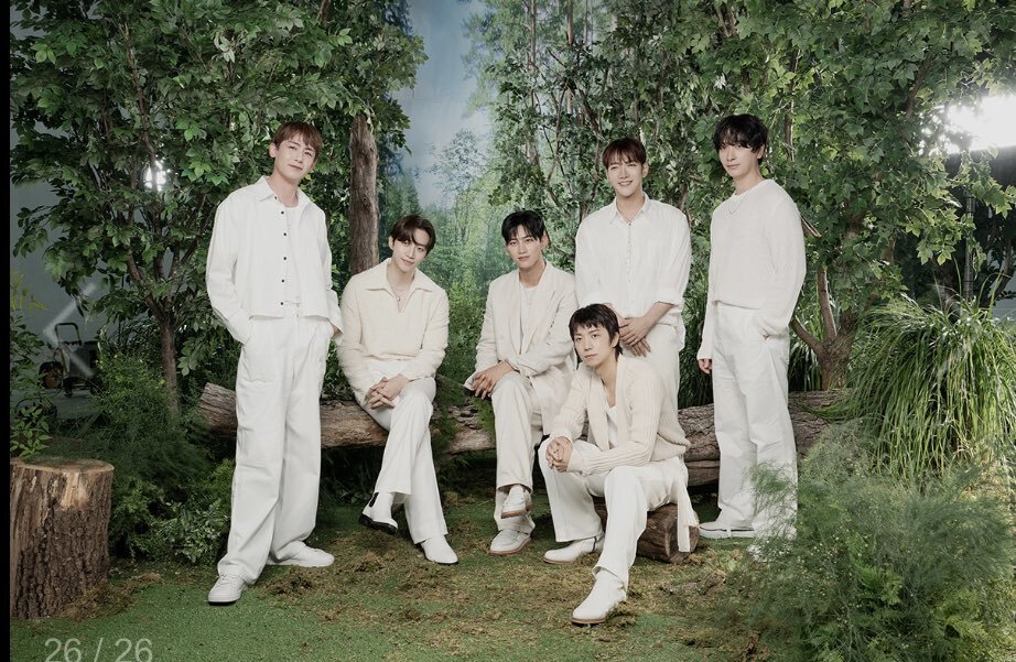 2PM ジュノDVD5枚とスローガンなど