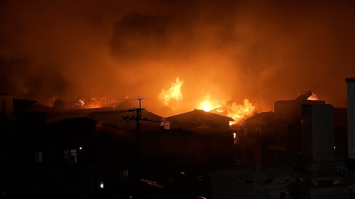 大分市で住宅170棟以上焼失、住民1人行方不明