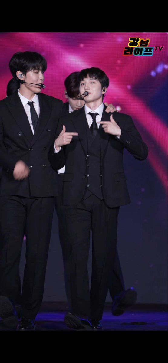 SF9 フィヨン ツーショット2枚　ハイタッチ2枚 SF9 フィヨン ツーショット2枚 ハイタッチ2枚 SF9 フィヨン