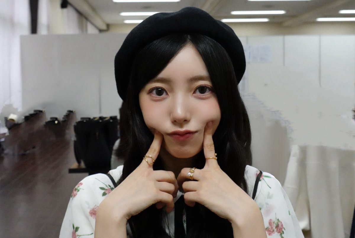 小西夏菜実、京都でファンと触れ合う