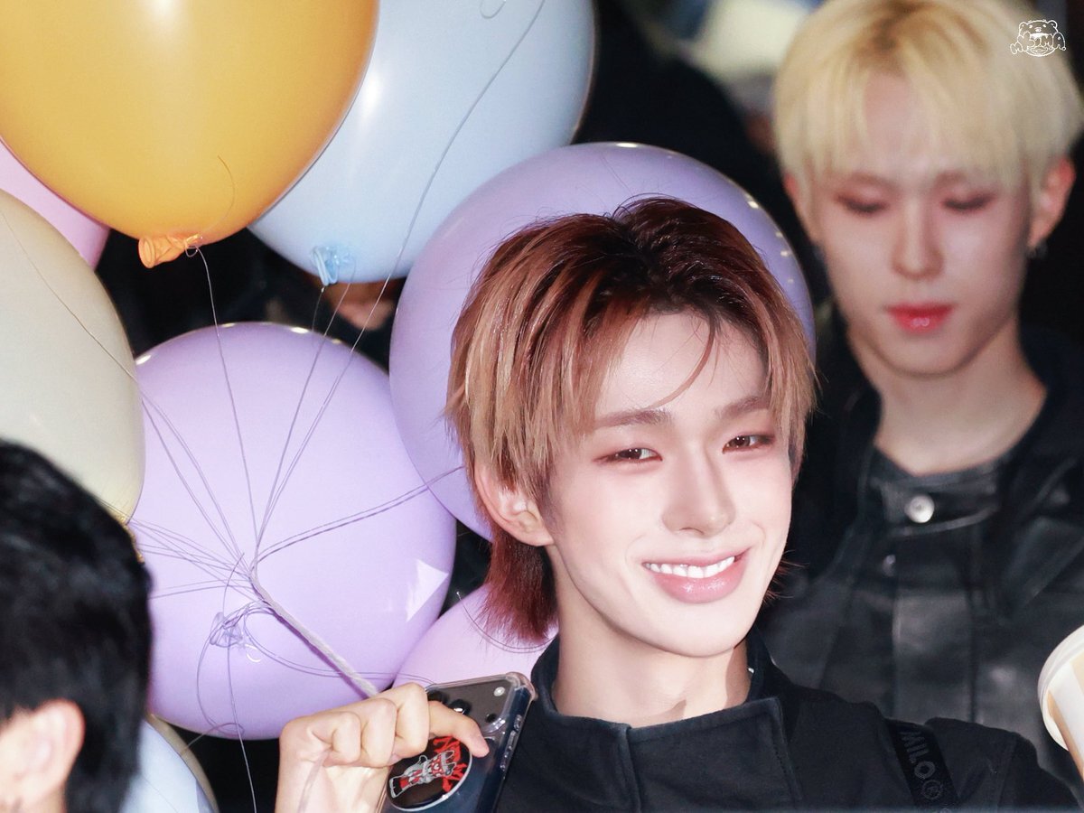 NEXZ ネクスジ TOMOYA トモヤ 直筆サイン入り チェキ ポラ サイン会 2025年最新】NEXZ サインの人気アイテム - メルカリ