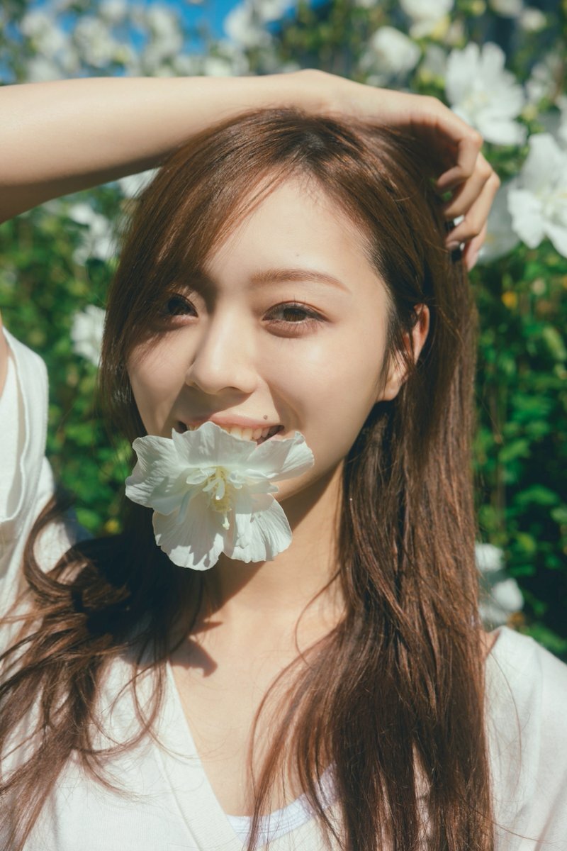 梅澤美波2nd写真集、イタリアロケで大人の魅力を披露！ファン歓喜 