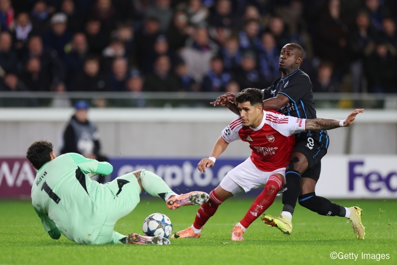 アーセナル、CL6連勝でストレートイン目前！ファン「ほぼ確定」の声