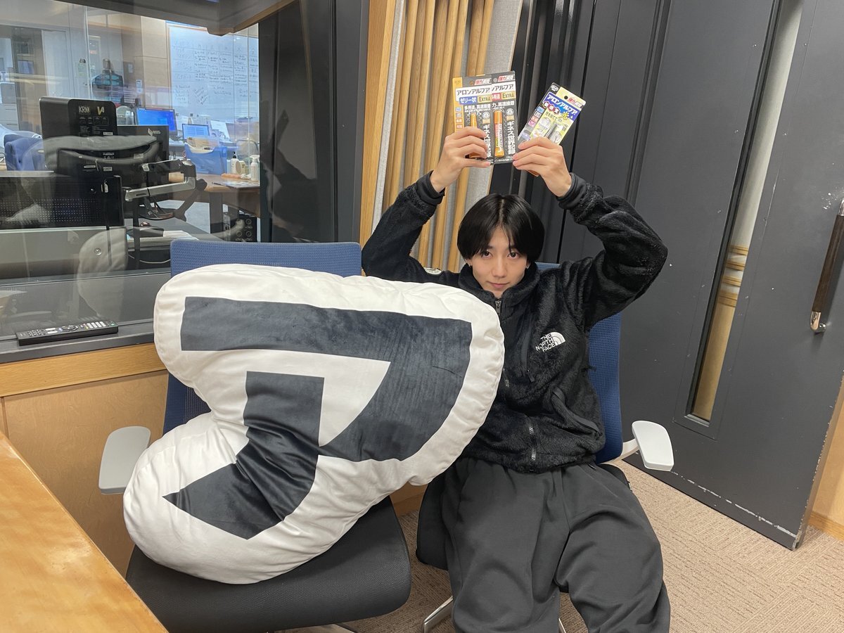 駒木根葵汰、ラジオでライブや舞台の裏側を語る！