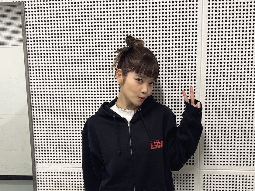 まぁみぃ、ドラマ『ESCAPE』放送中に緊急生配信で視聴者と交流