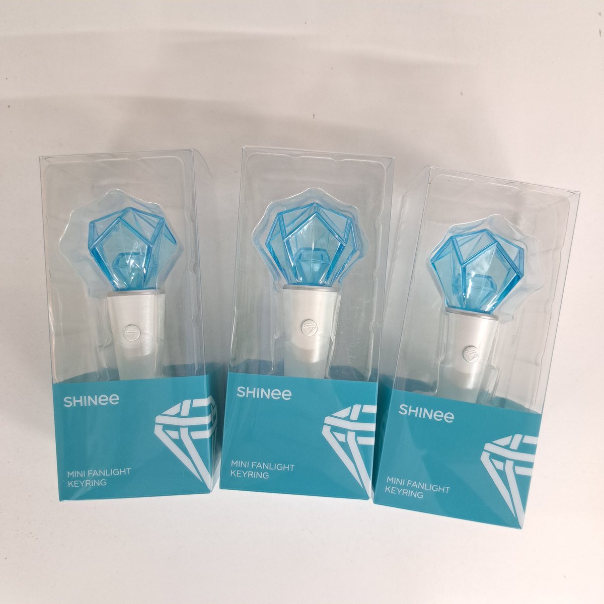 SHINeeビストロ ミトン　オンユ　ミンホ　キー　テミン　新品　未開封 SHINeeビストロ ミトンオンユミンホキーテミン新品未開封