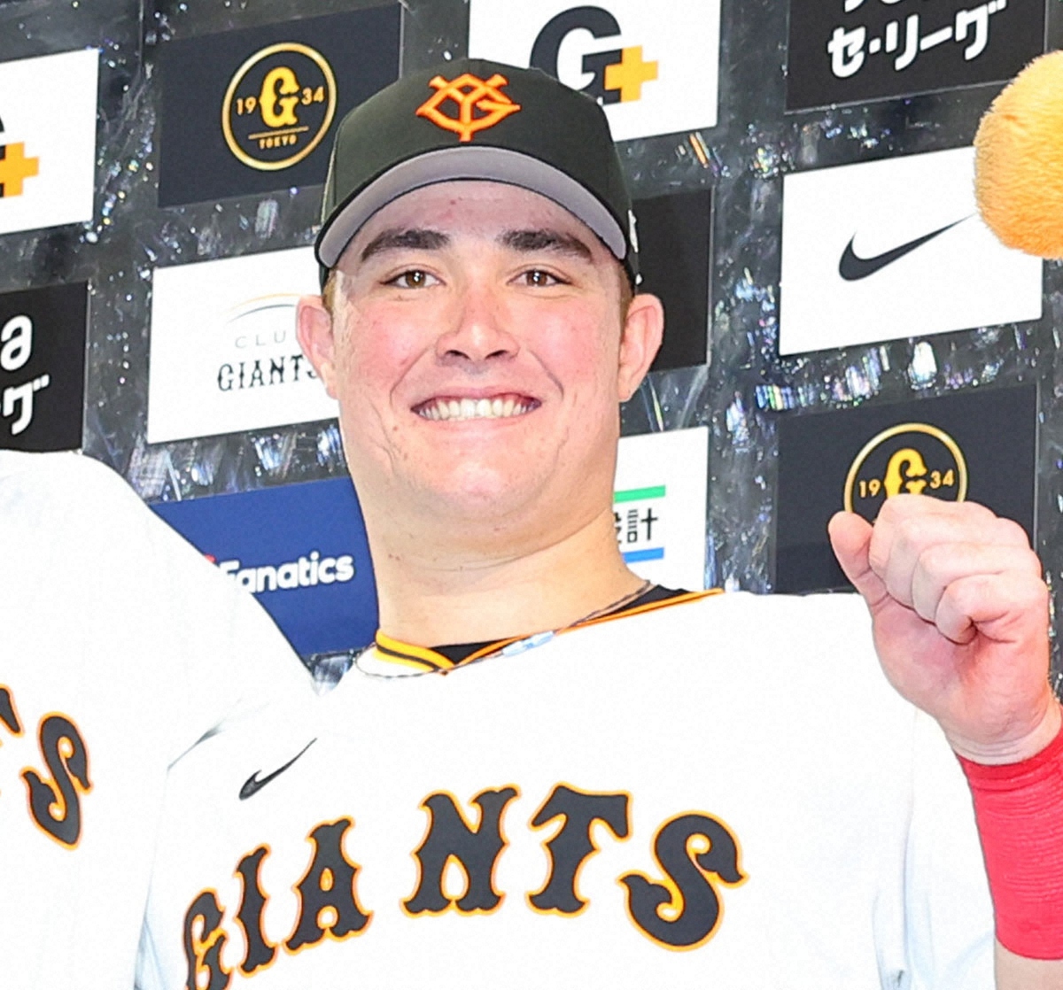 巨人・リチャード、遠距離恋愛実らせ結婚へ 