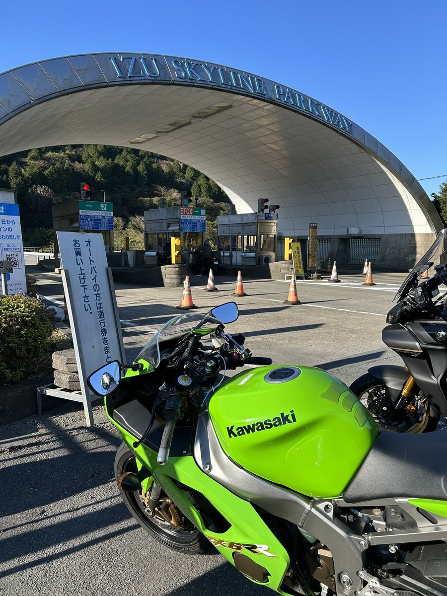 トシ。 エトロフ遥かなり〈4枚組〉 エトロフ遥かなり〈4枚組〉 Amazon