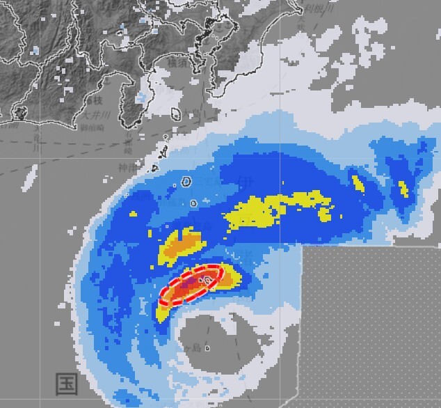 伊豆諸島南部で線状降水帯による大雨、災害警戒