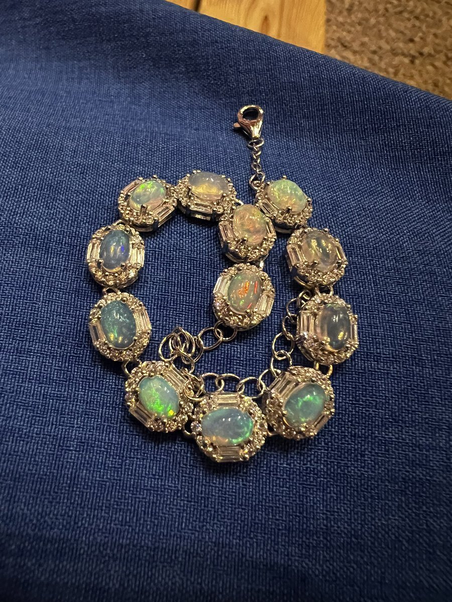 【大阪関西万博】オパール×ゴールドブレスレット ブータン EXPO2025 ブータン オパール」のYahoo!リアルタイム検索 - X（旧Twitter