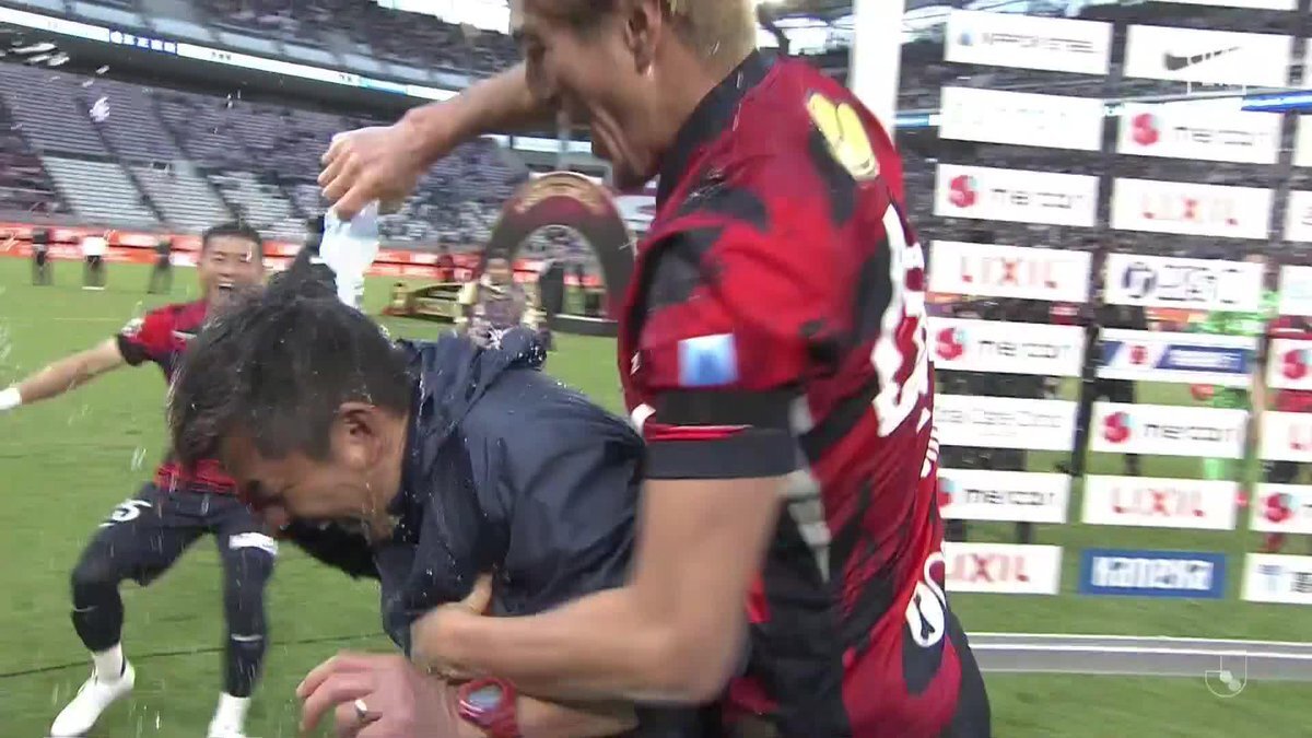 鹿島アントラーズ、9年ぶりV！鬼木監督は史上初の快挙