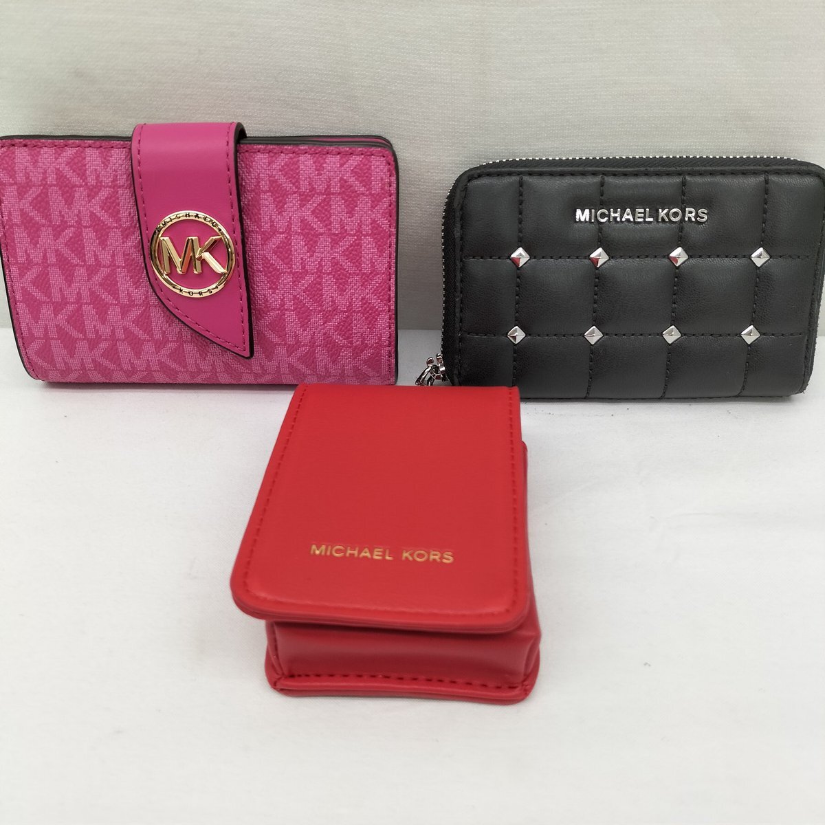 ❣️未使用❣️MICHAEL KORS 総柄ブラック長財布39H9LGYZ3J 楽天市場】マイケルコース MICHAEL KORS 財布 長財布 レディース