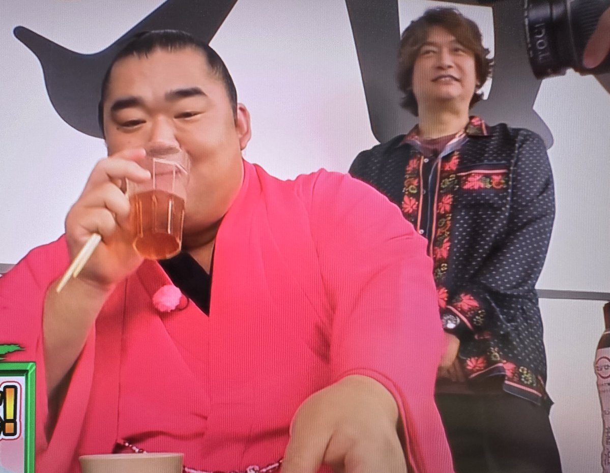 湘南乃海、大相撲フードバトルで香取慎吾の応援にファンも注目！