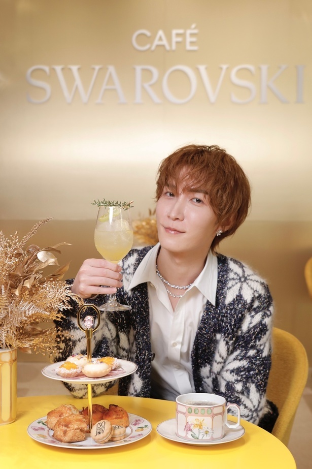 渡辺翔太さんが訪れた「Cafe Swarovski」、一体どんなカフェ？