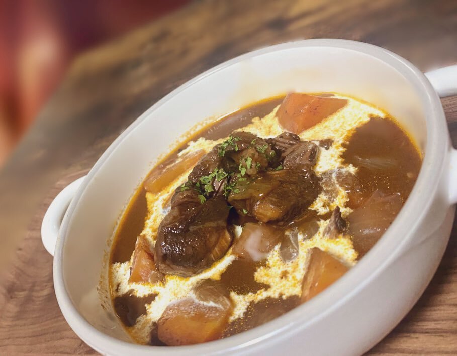 ビーフシチューが話題に！SNSで美味しさが広がる