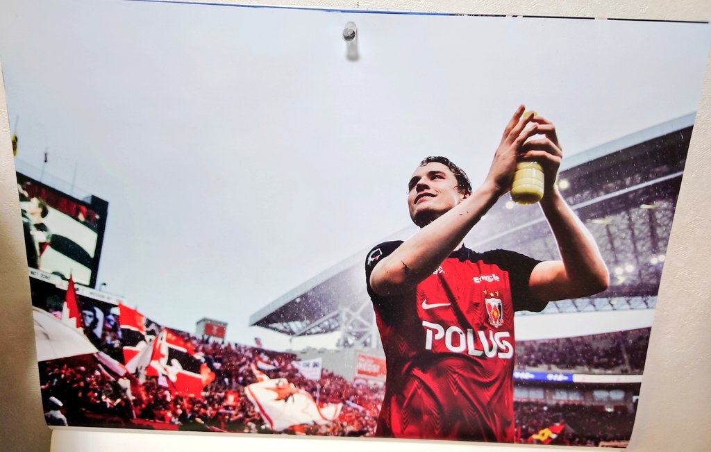 浦和レッズ、マリウスとサンタナが契約満了！今後の動向は？ 