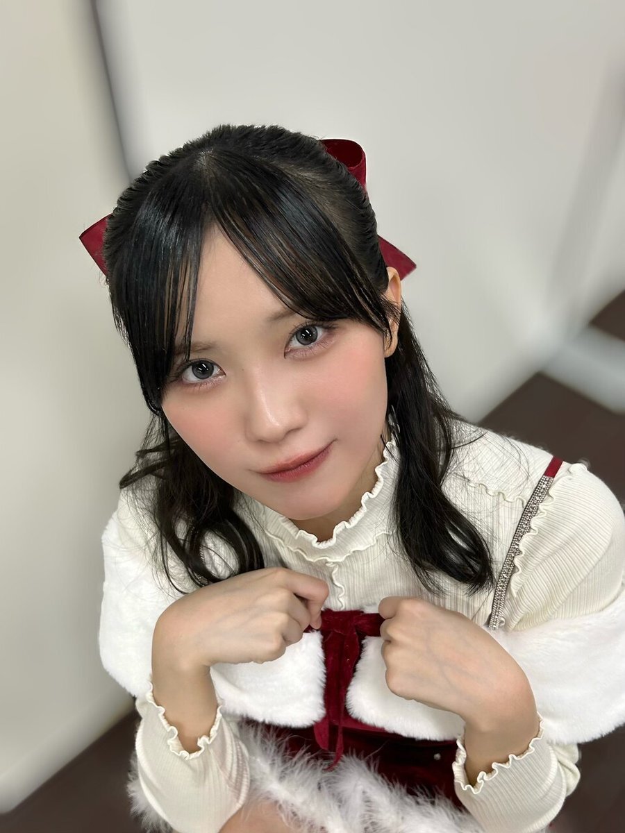 森本茉莉、ブログでサンタクロース姿でファンを笑顔に