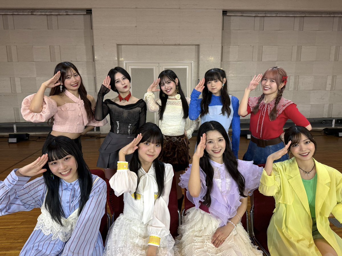 アンジュルム、新曲「FAST PASS」を披露！