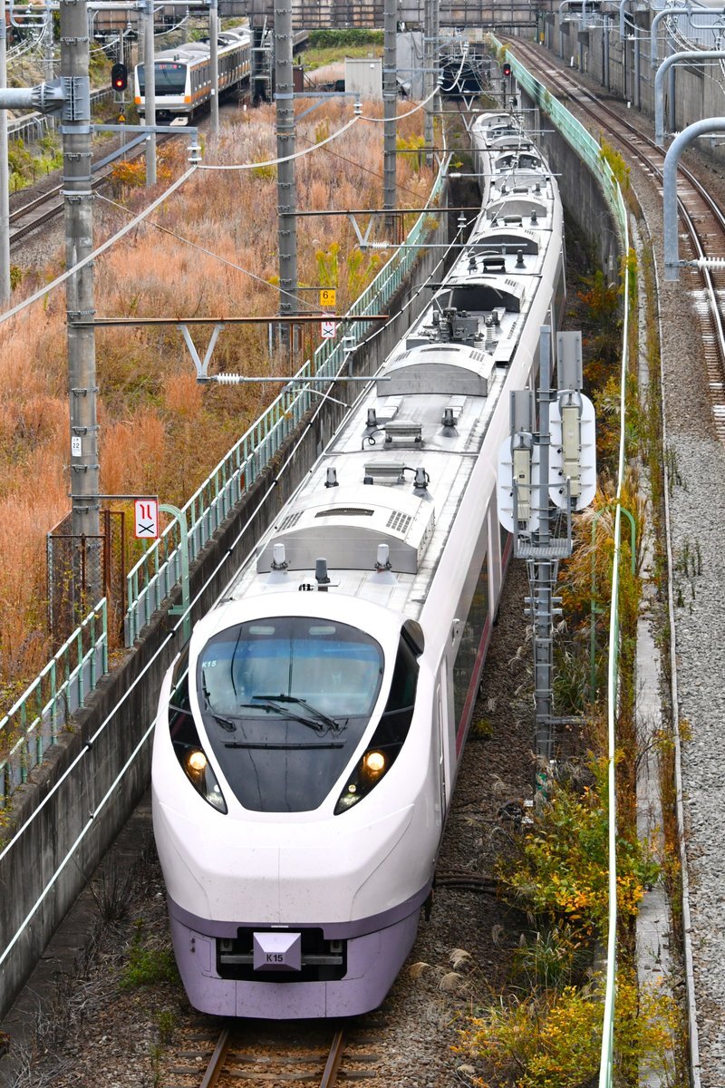 E657系が中央線に初入線！「常磐高尾号」にファン熱狂