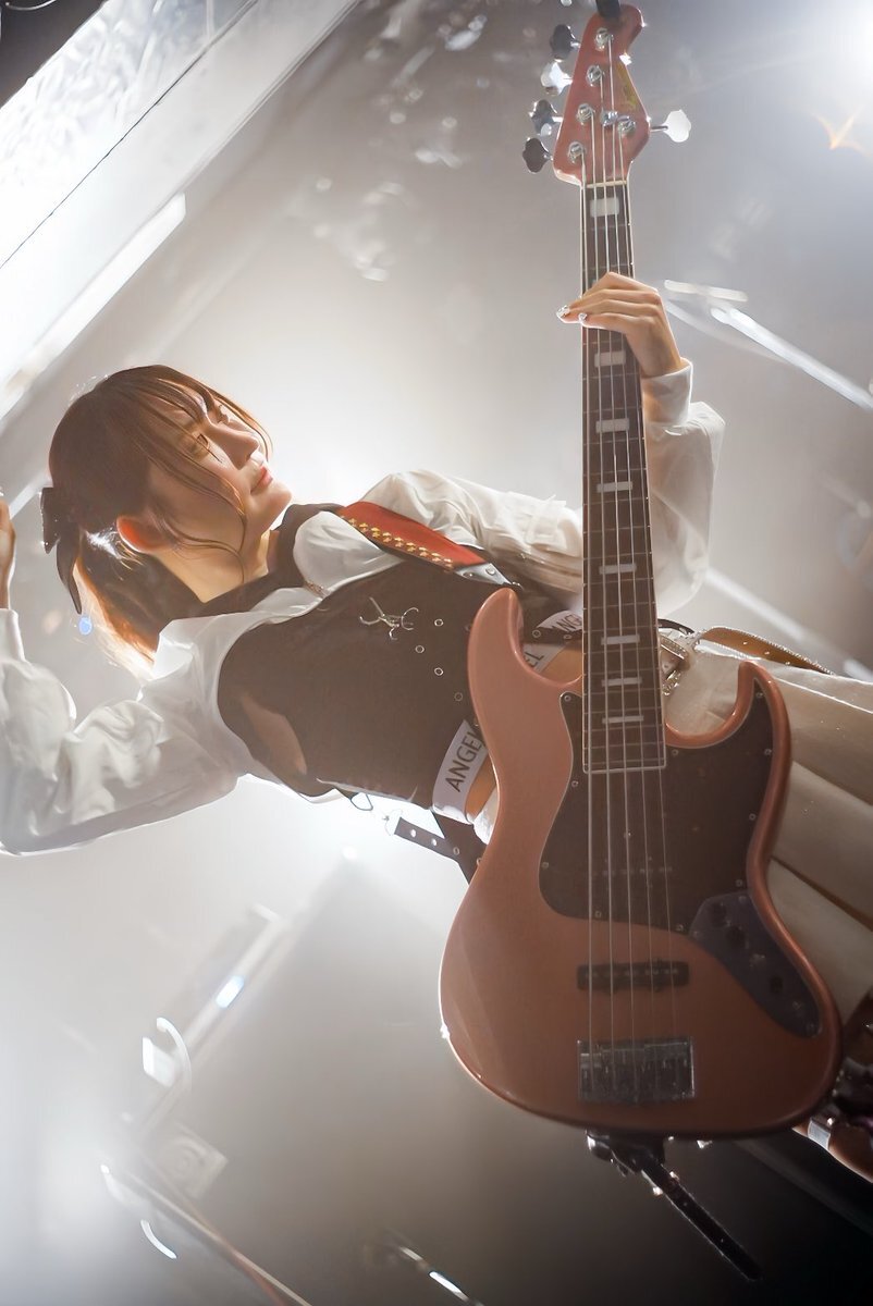 配信者活動、SNSで賛否両論