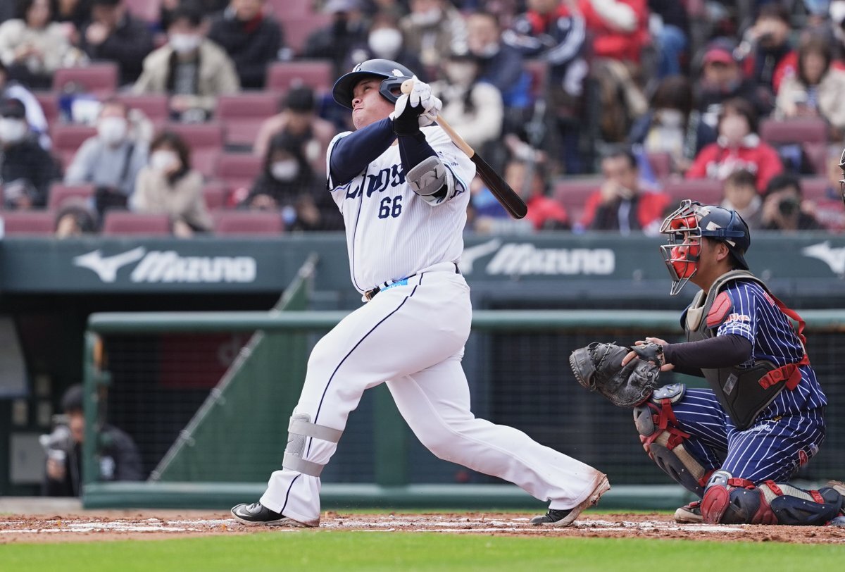 渡部健人、トライアウトでホームラン！