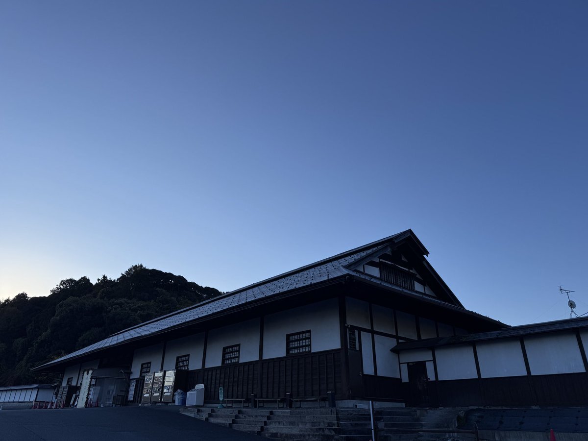 掛川花鳥園「えきぞ万博」開催！ドクターフィッシュの大きさに驚き