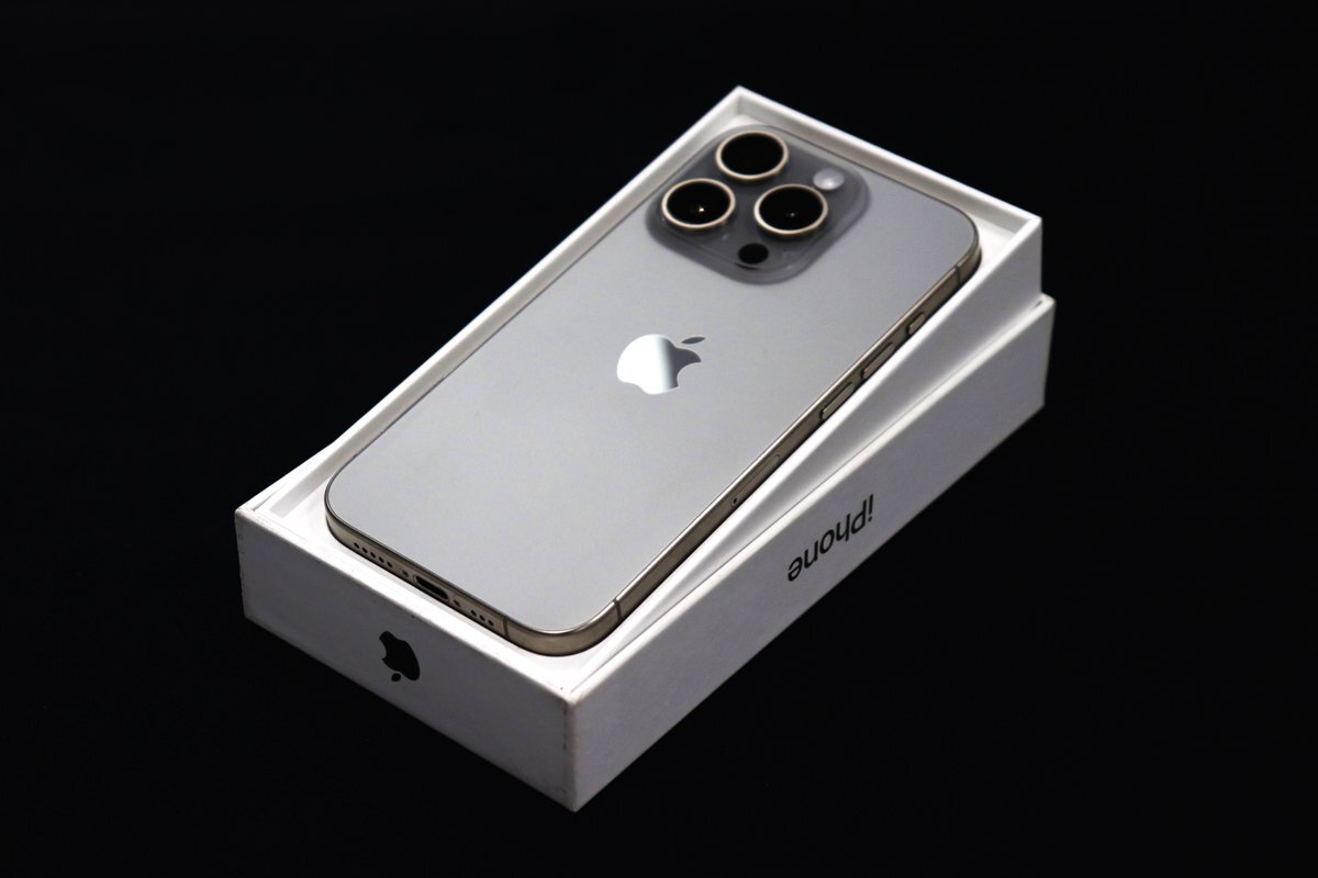 購入前必ずコメント⚠️iPhone12miniホワイト P*H様 Apple iPhone 12 mini 64GB ホワイト 本体 - メルカリ