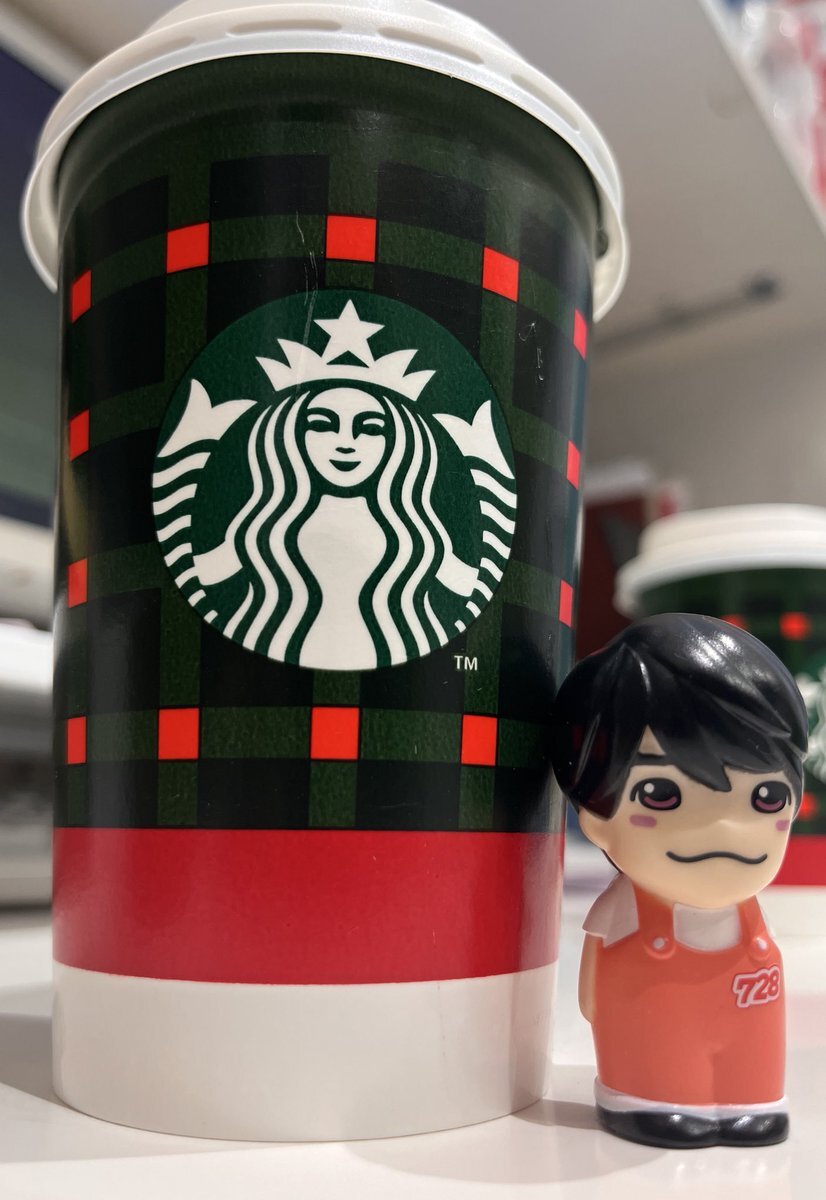 スタバ「ジョイフルメドレーティーラテ」が話題に！ 多くのファンが美味しさに絶賛