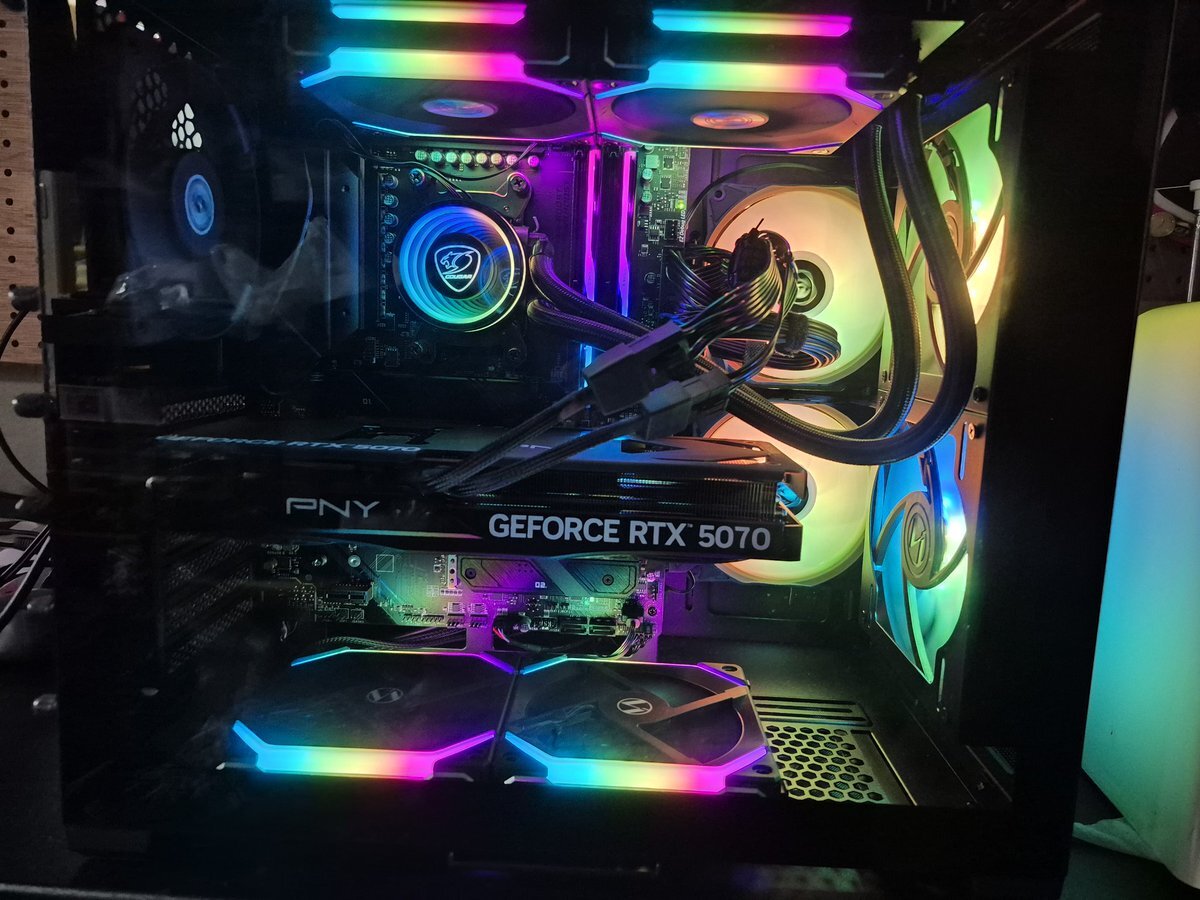 DDR5メモリ価格高騰でSNS騒然