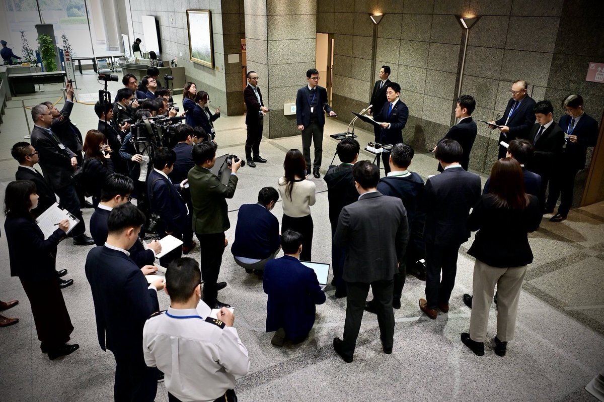 中国国営メディア、レーダー照射問題で音声データ公開　日本政府は反論