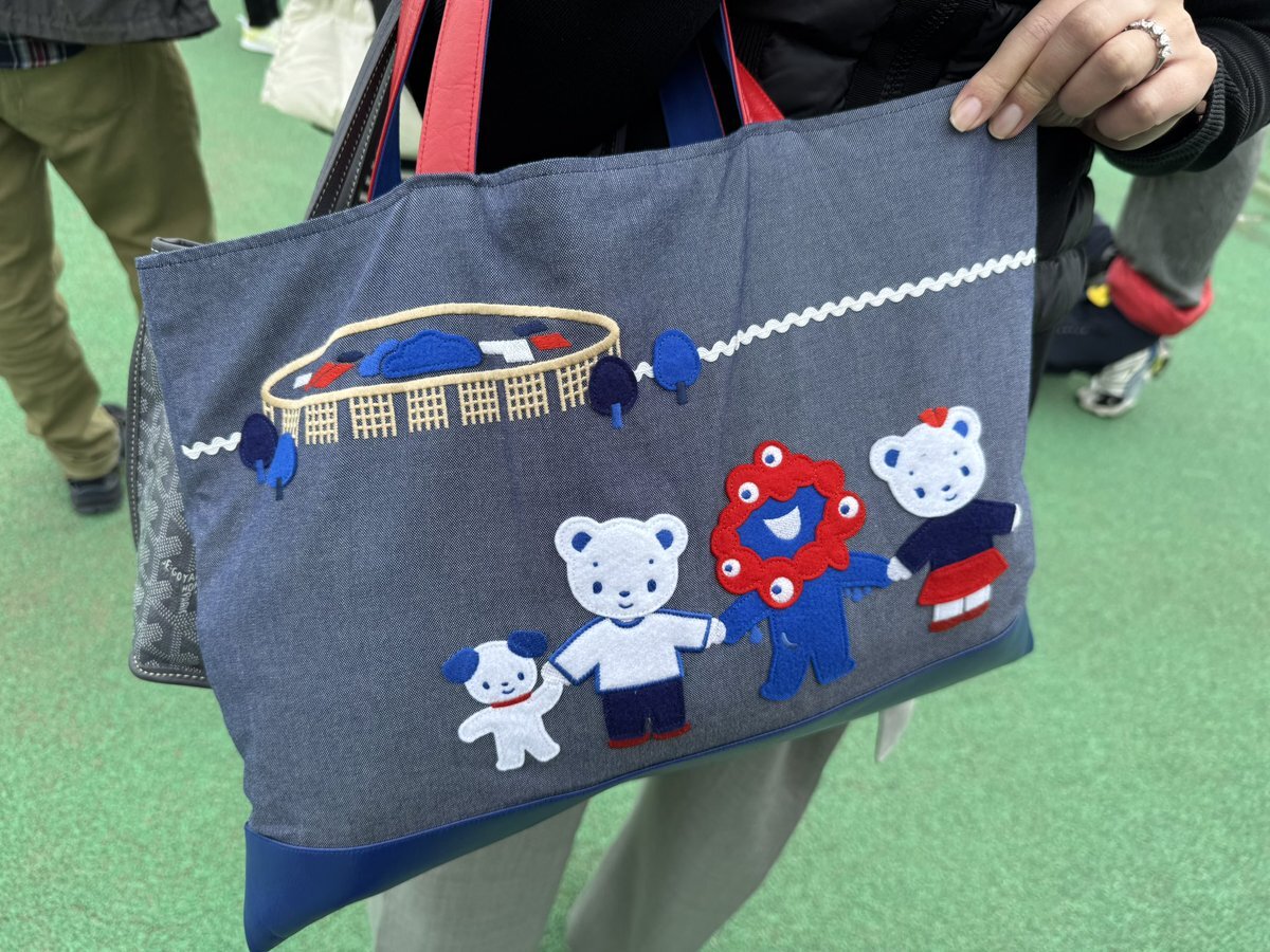 ファミリア ミャクミャク」のYahoo!リアルタイム検索 - X（旧Twitter