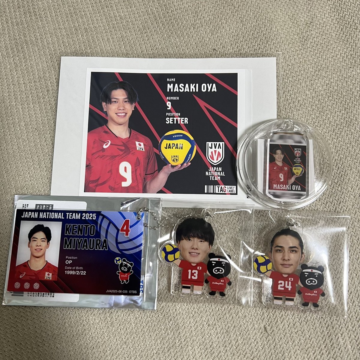 ユニフォーム　キーホルダー　石川祐希 新品☆匿名配送 JVA 石川祐希選手 カプセルトイ ユニフォーム