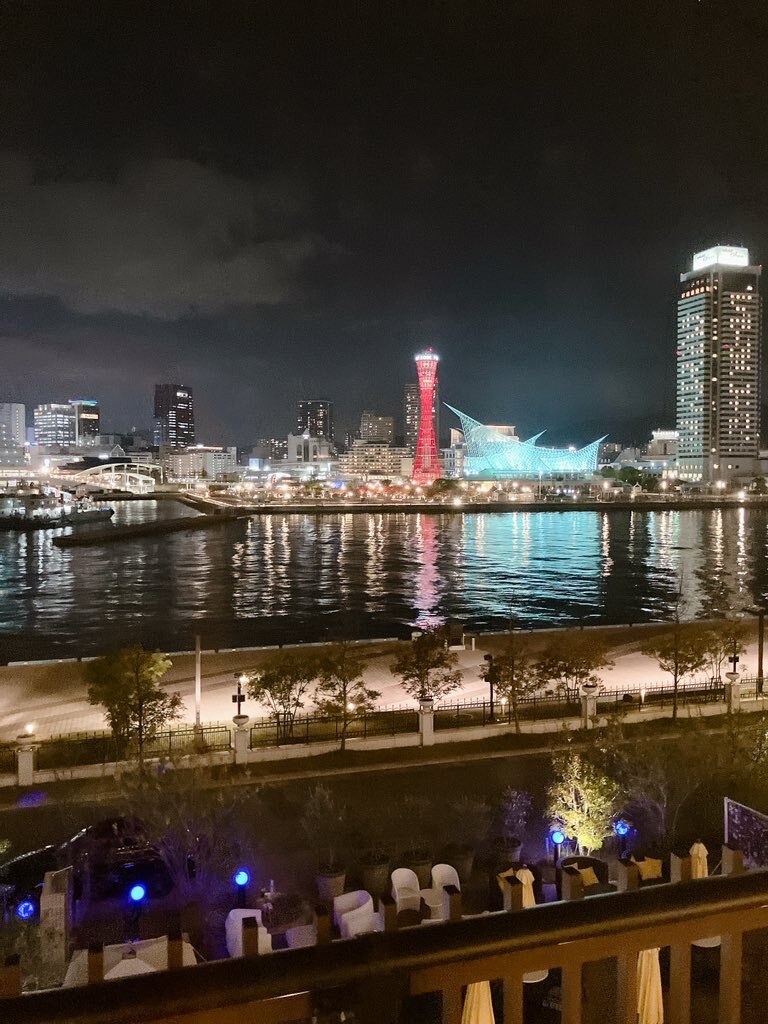 週末の始まりに、SNSで喜びの声が溢れる